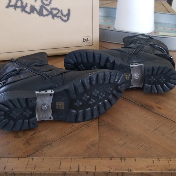 Dirty Laundry Boots - Picture 7 of 7